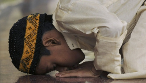 gambar orang sujud