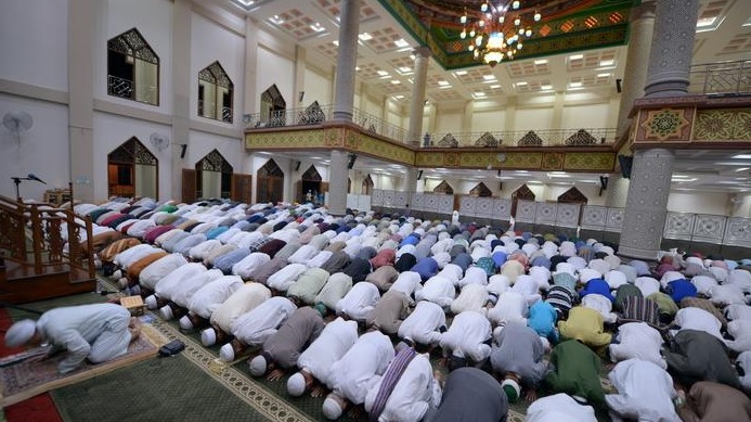 berapa jumlah rakaat shalat tarawih
